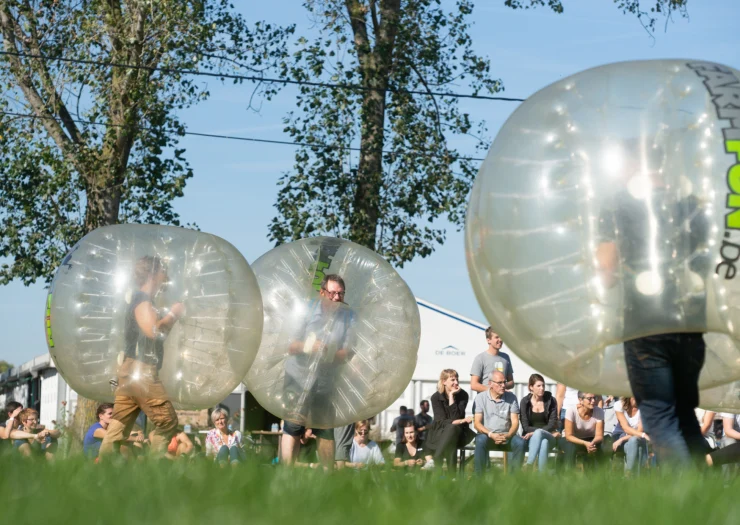 bumperballen teambuilding activiteiten